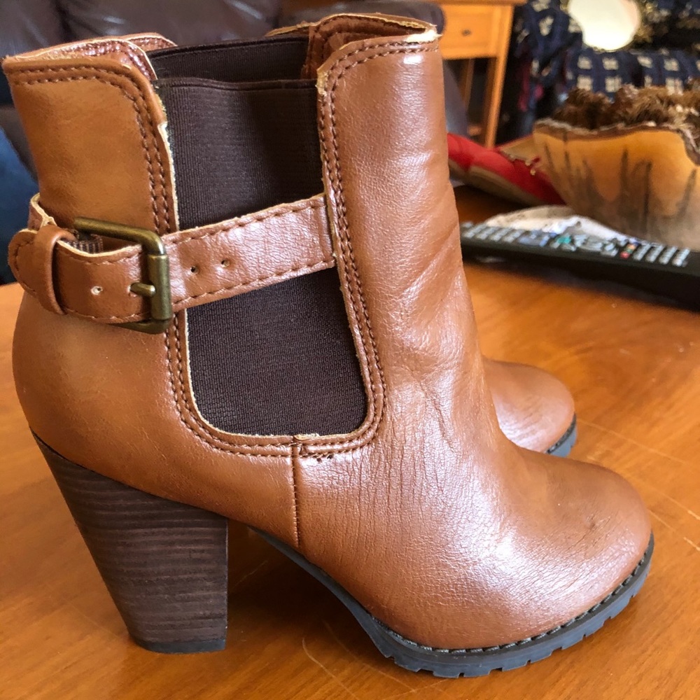 Ankle booties